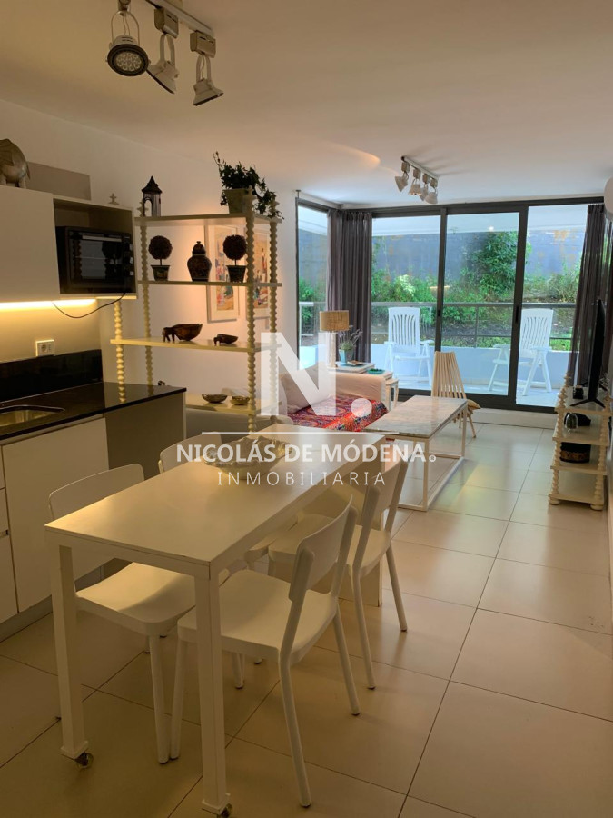Vende apartamento de 1 dormitorio y medio en San Rafael, Punta del Este - NDM2014A