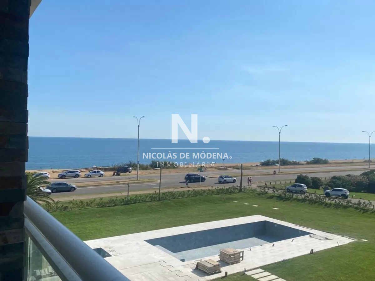 EDIFICIO CRUCEROS PRIMERA LINEA 2 DORMITORIOS EN SUITE - NDM17922A