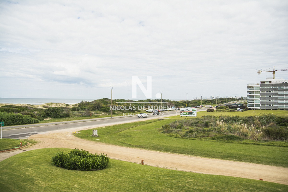 Apartamento de 4 dormitorios en Brava - Punta del Este - NDM16685A