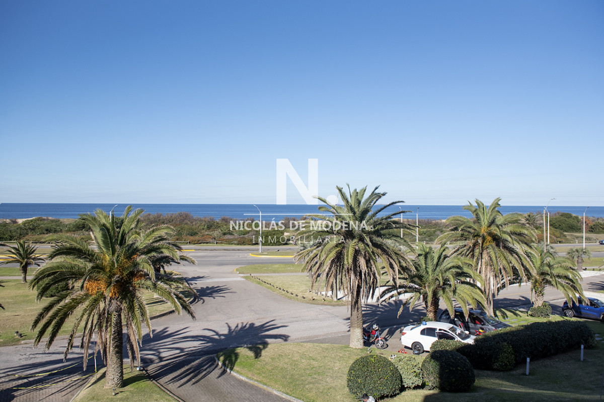 En venta Elegante apartamento en San Rafael, Punta del Este - NDM26572A