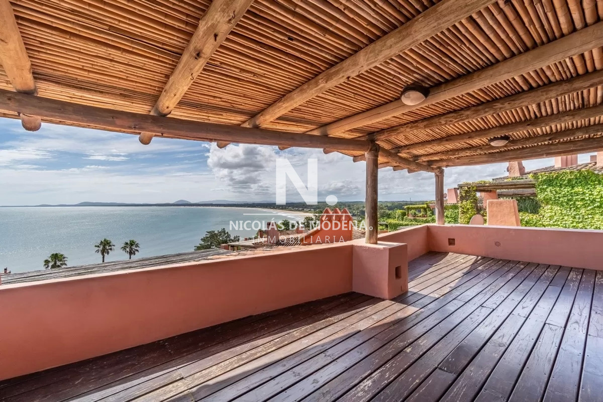 En venta apartamento de 3 dormitorios en Punta Ballena - NDM19603A
