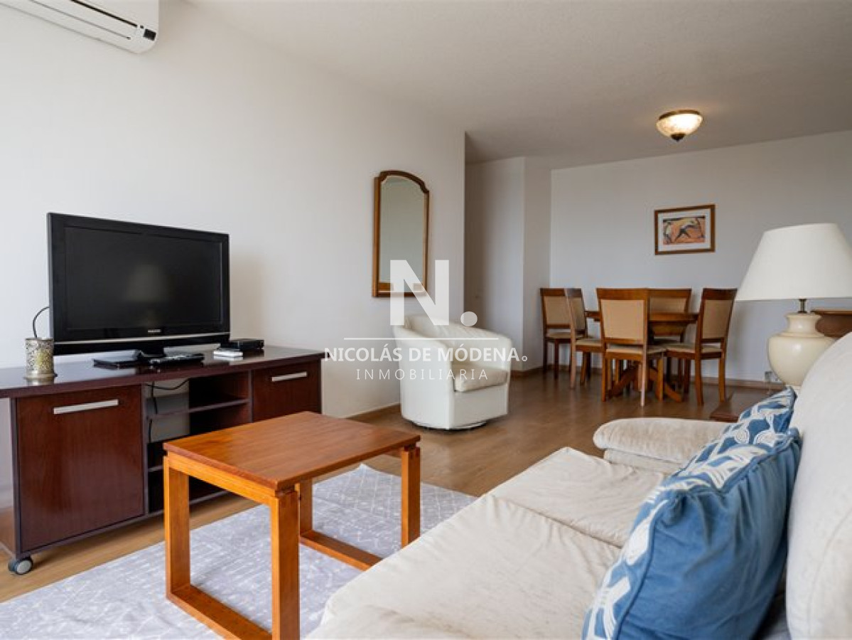 Vende apartamento de 2 dormitorios en Roosevelt, Punta del Este. - NDM25365A