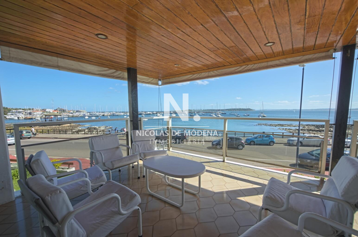 En venta espectacular apartamento de 3 dormitorios en Peninsula. - NDM22099A