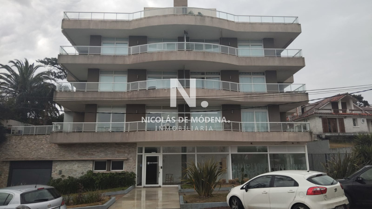 Vende apartamento de 1 dormitorio Mansa, Punta del Este. - NDM27070A