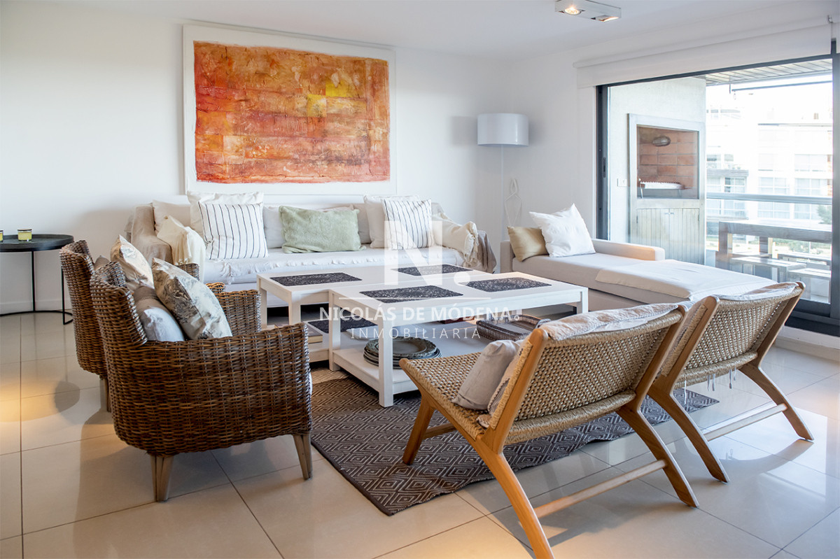 Apartamento de 3 dormitorios en Rincon del indio, Playa brava - NDM26130A