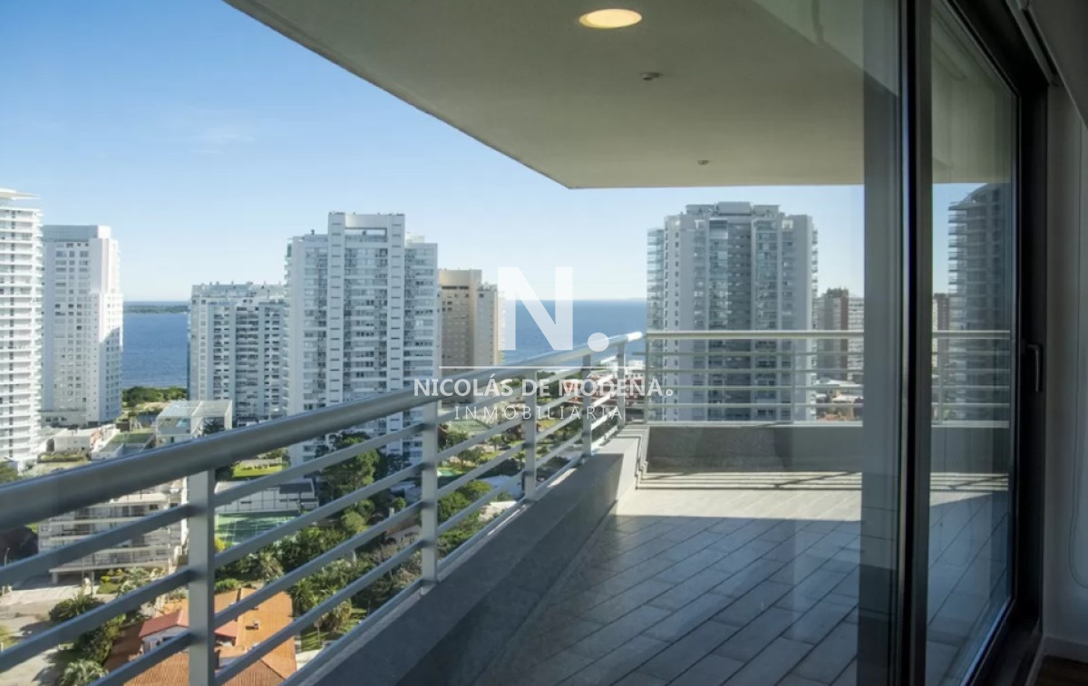 Punta del este, playa Mansa