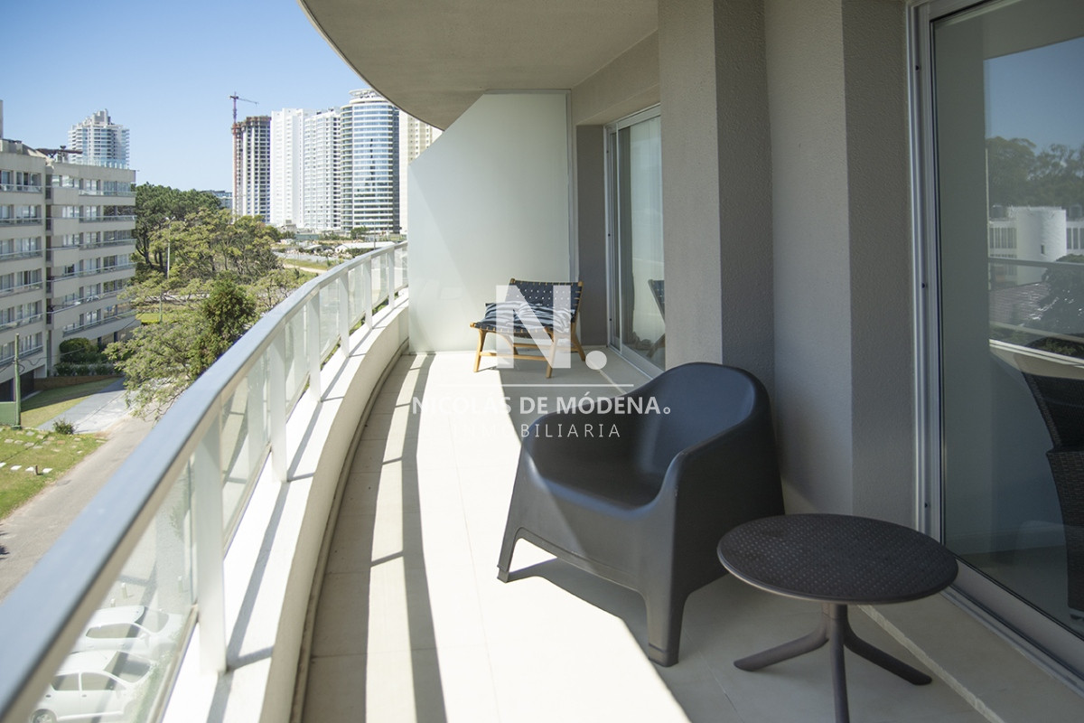 Departamento de 1 dormitorio en venta en Aidy Grill , Punta del este  - NDM18323A