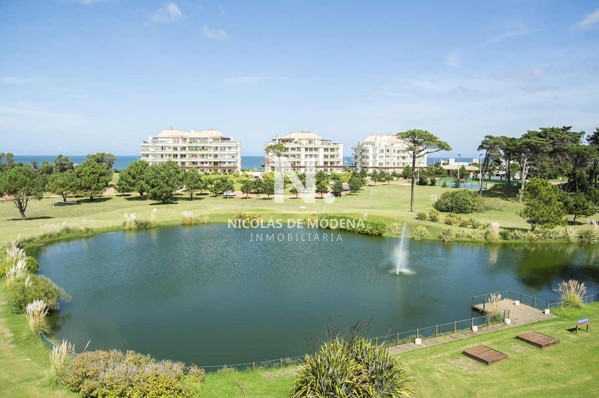 Lindo departamento de 2 pisos con agradable vista al mar. - NDM4489A