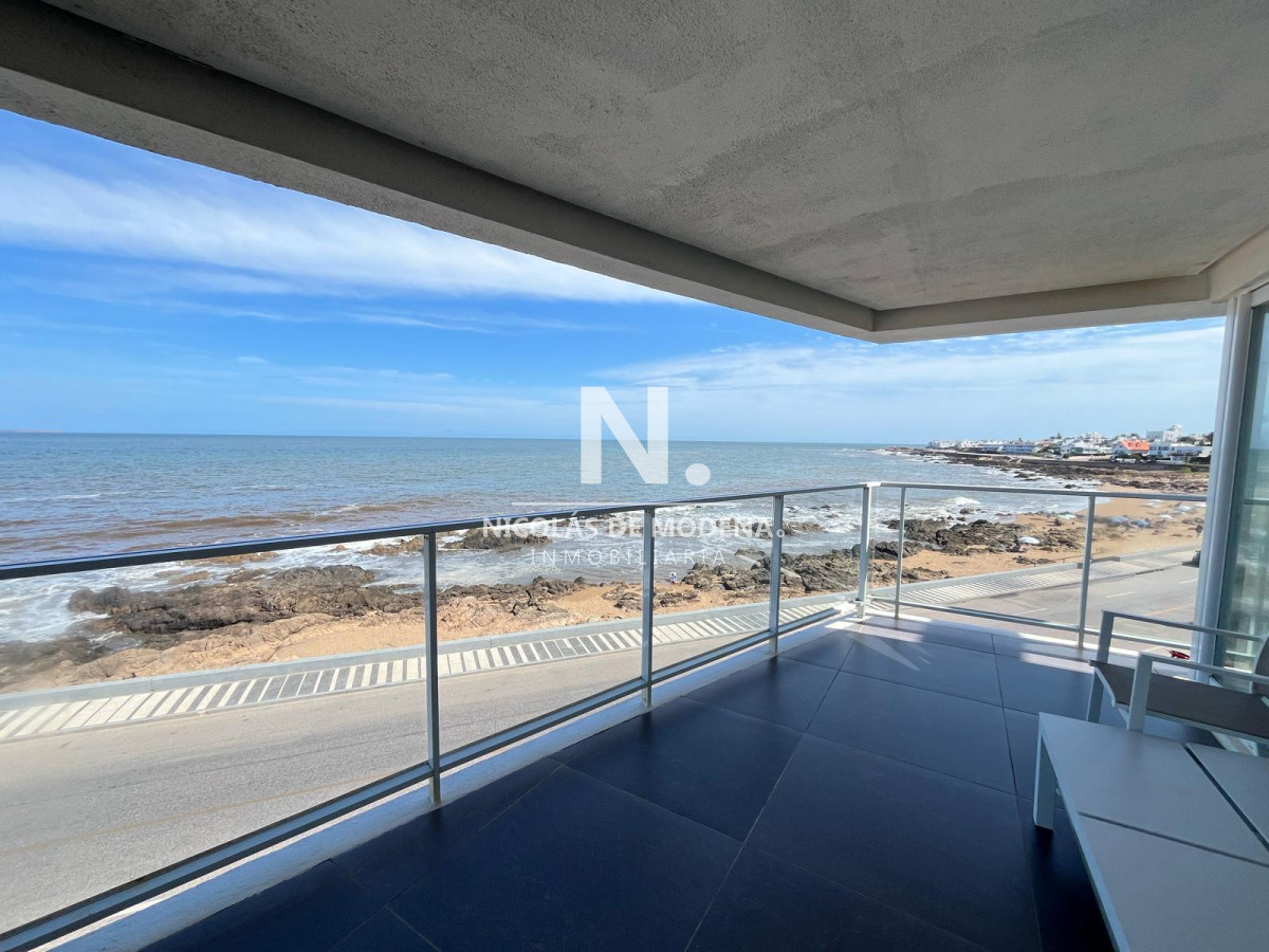 En venta apartamento de 2 dormitorios en suite en Peninsula Punta del Este - NDM18950A