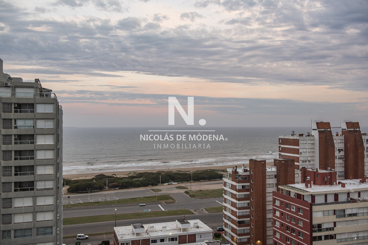 Apartamento de 2 dormitorios en venta, Torre Onix, moderna, con amenities - NDM25868A