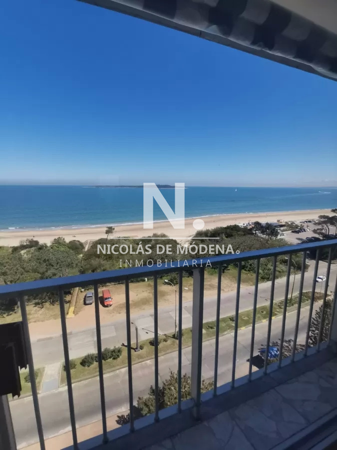 Departamento de 3 dormitorios y dependenia , Tamanaco - NDM17480A