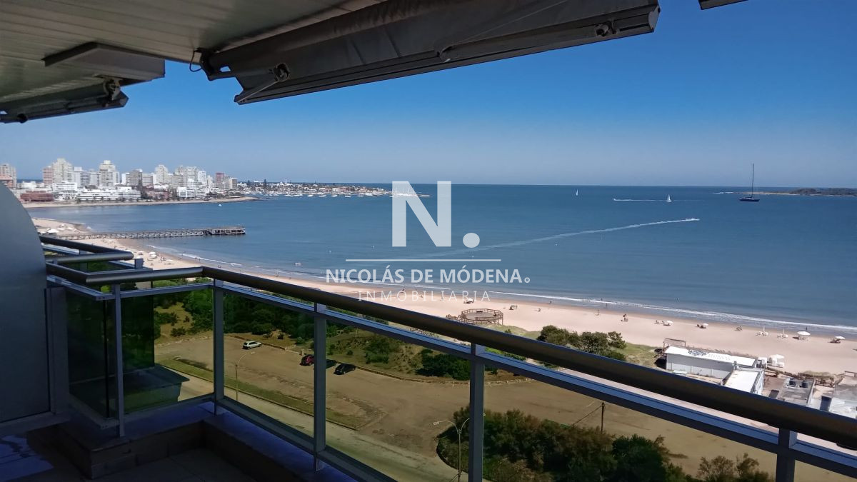 Coral Tower Punta del Este , Departamento de 3 dormitorios en venta frente al mar. Coral Tower - NDM15925A