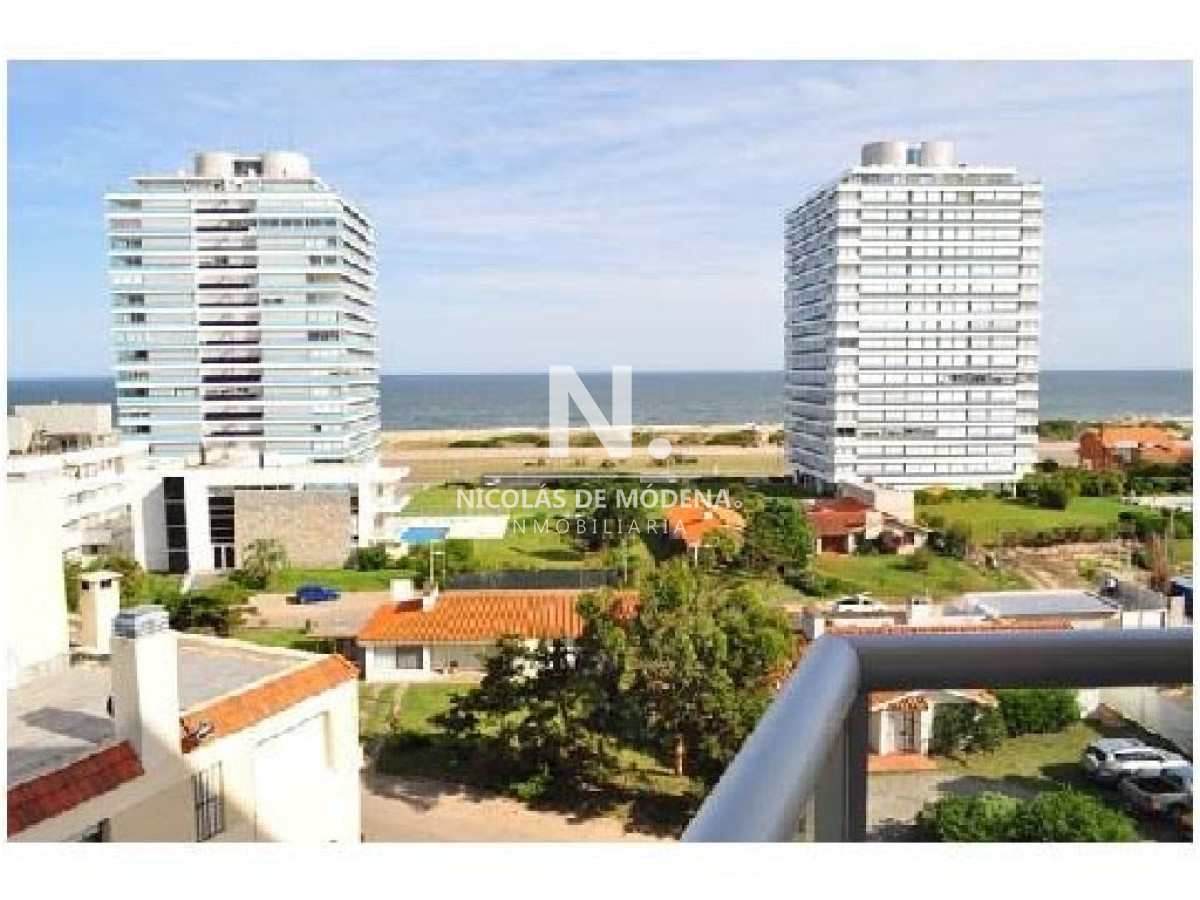 Venta Apartamento de 3 dormitorios en Playa Brava, Punta del Este - NDM11016A