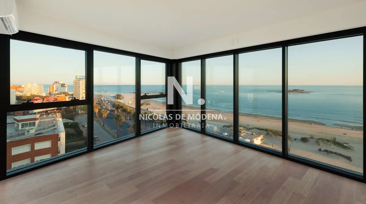 Venta Apartamento 2 dormitorios en piso alto en Malvin,Montevideo - NDM12204A