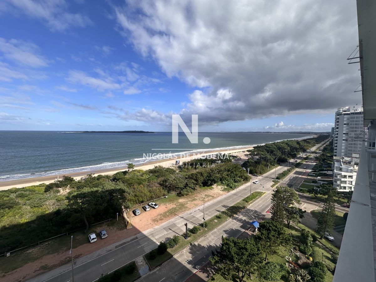 Vende Tamanaco de 2 dormitorios RECICLADO, Punta del Este - NDM25725A