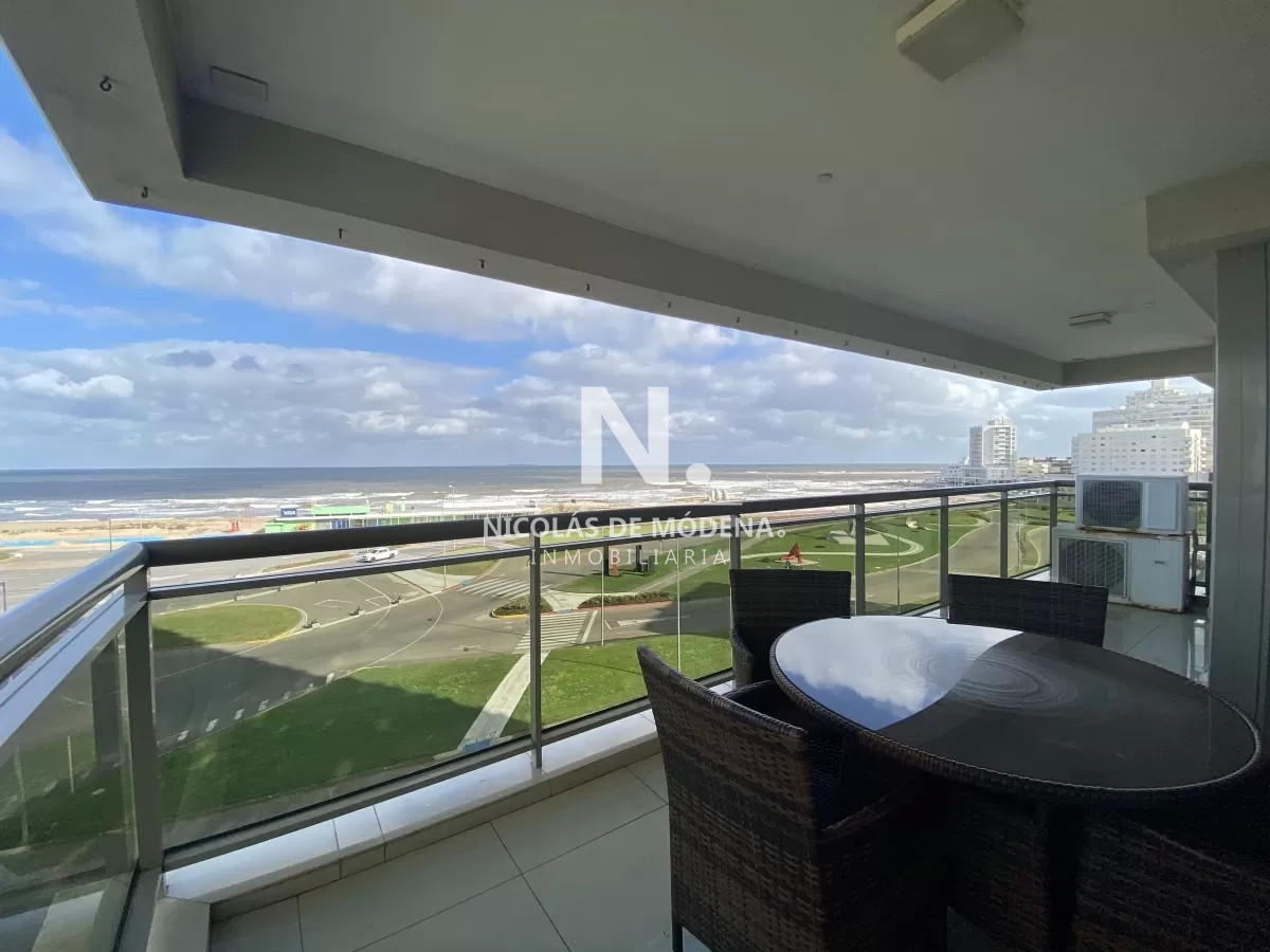 Hermoso Departamento en venta con agradable vista al Mar de 3 dormitorios  - NDM12328A