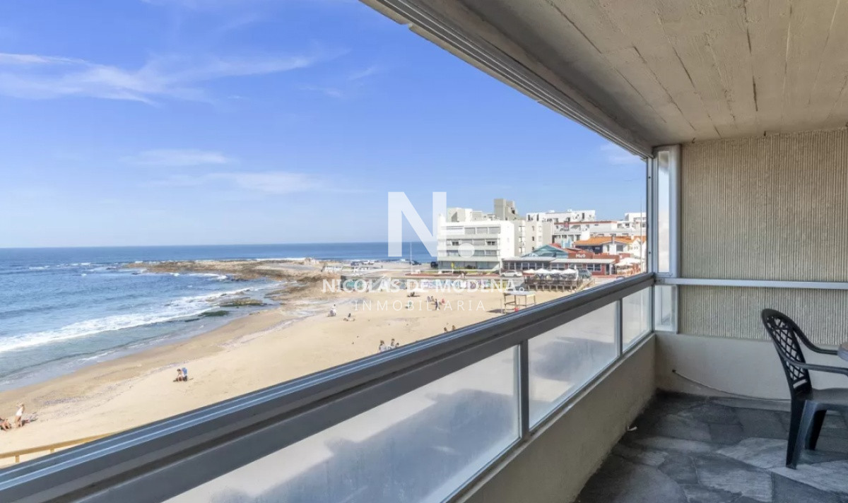 Apartamento en venta de 3 dormitorios en Punta Del Este  - NDM17681A