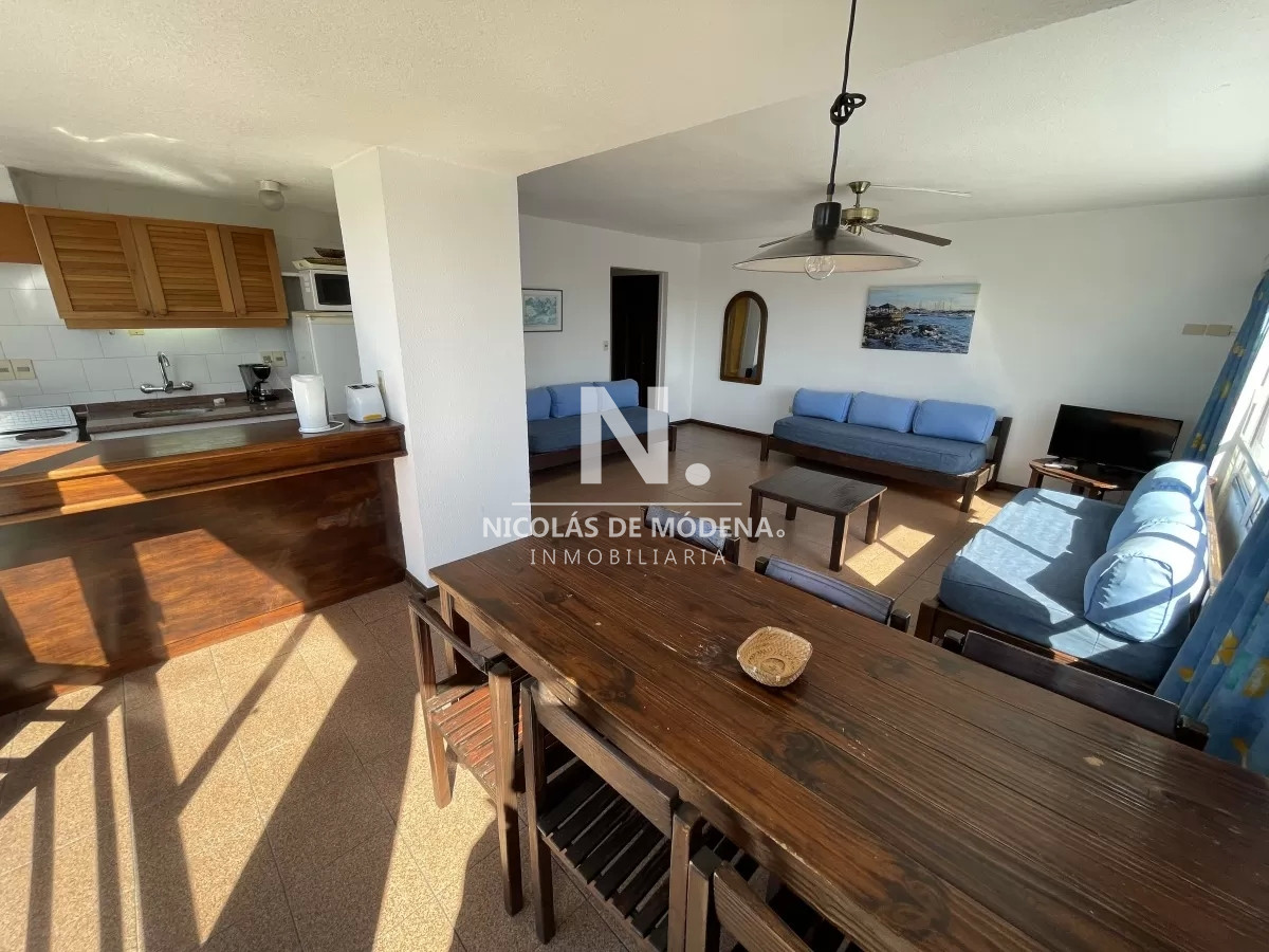 Apartamento en venta de 2 dormitorios en Punta Del Este - NDM14755A