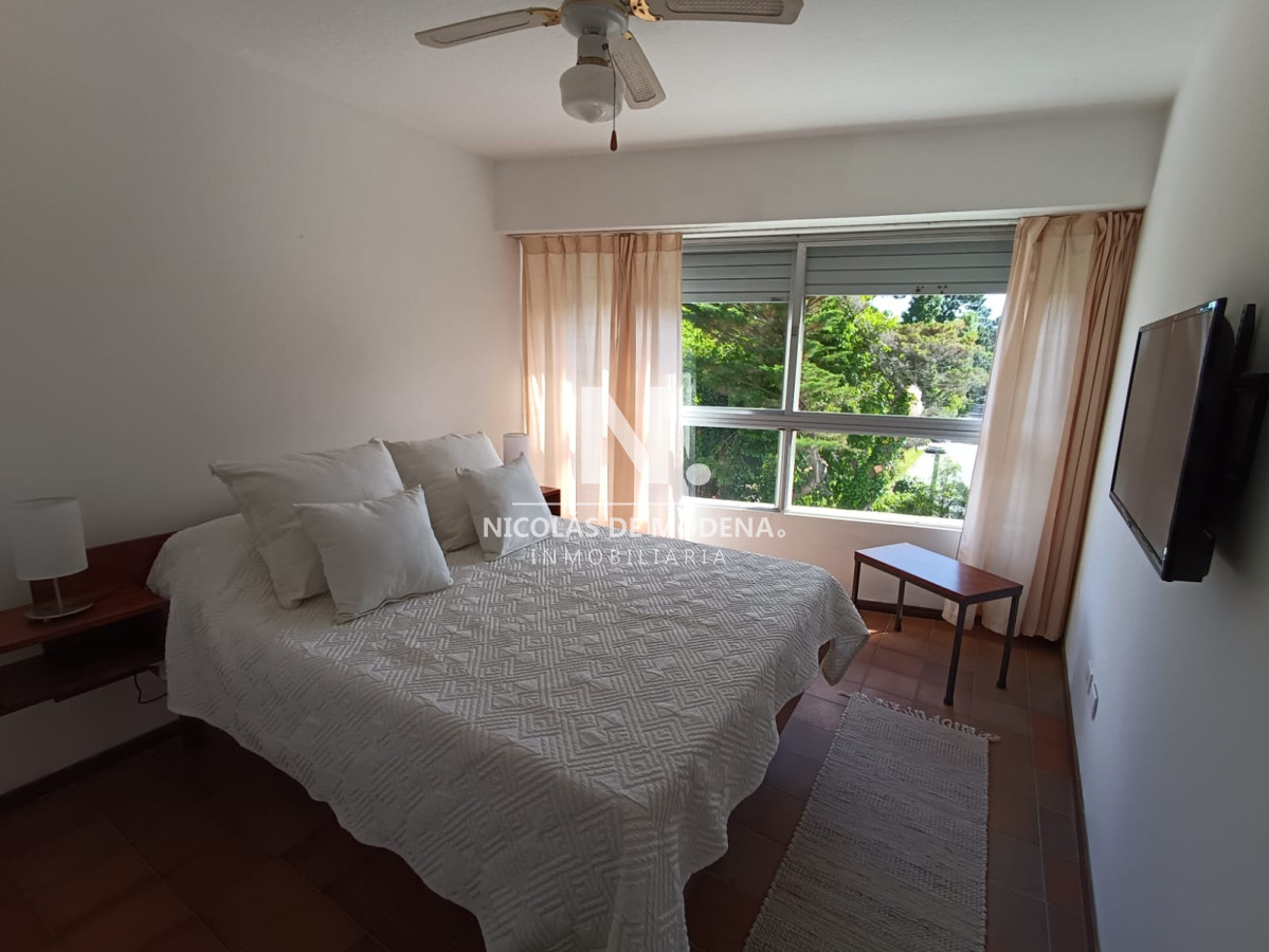 Alquila departamento de 1 dormitorio en Punta del Este. - NDM23294A