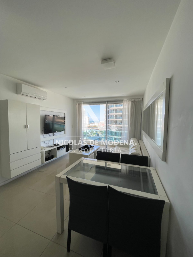 En venta apartamento en torre sol y luna II, unidad de 1 dormitorio, Punta del Este. 