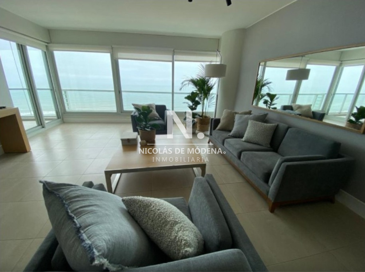Vende Le Parc, Punta del Este, departamento de 2 dormitorios - NDM26054A