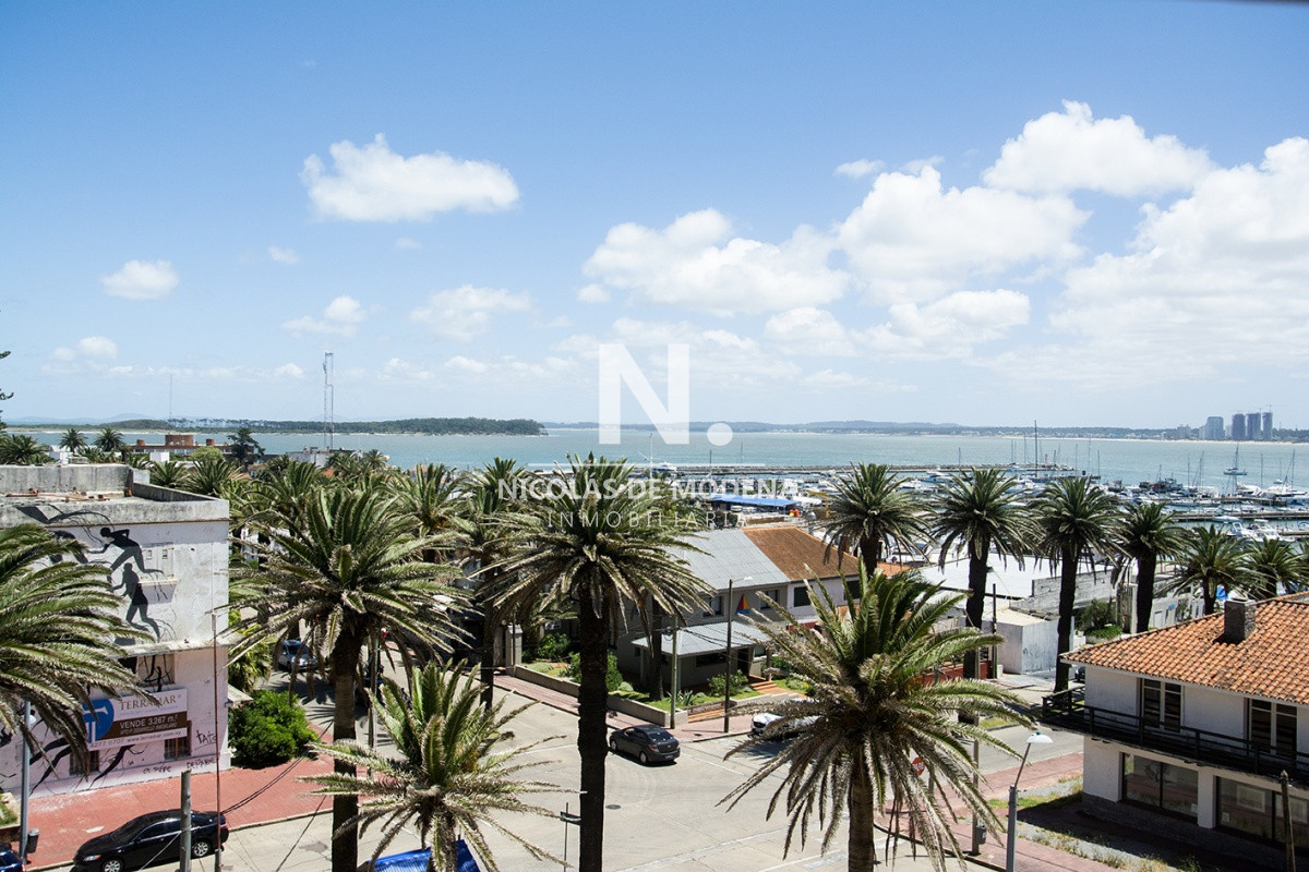 Venta de Apartamento 3 dormitorios , Punta del Este. - NDM1906A