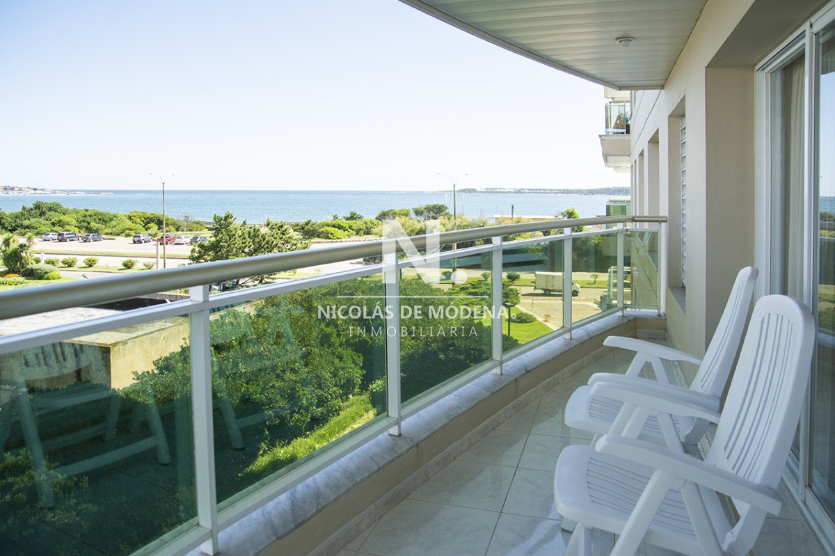 Departamento de 3 dormitorios en Punta del Este - NDM3583A