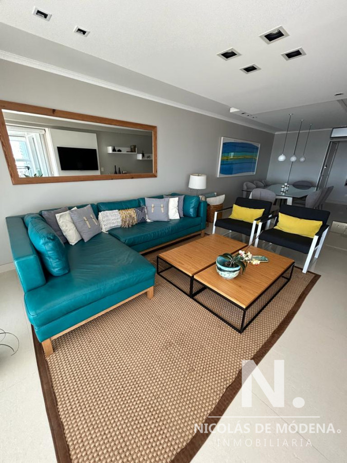 Vende apartamento con excelentes amenites de 3 dormitorio