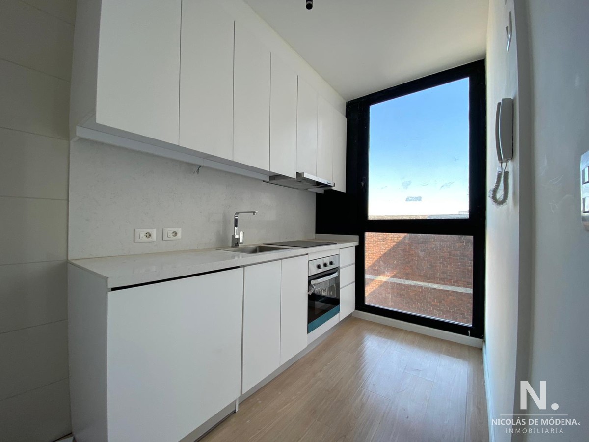 Apartamento de 2 Dormitorios Con Renta + COCHERA - Montevideo