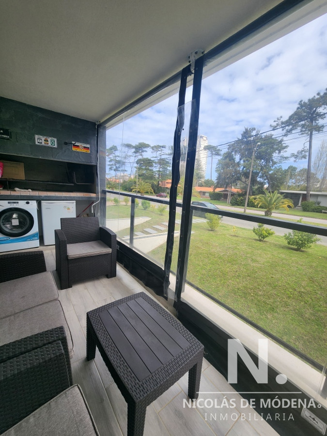 En venta Apartamento en Mansa - Punta del Este de 3 dormitorios. 