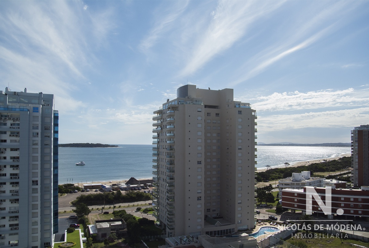 Hermoso Departamento en venta con vista al mar.