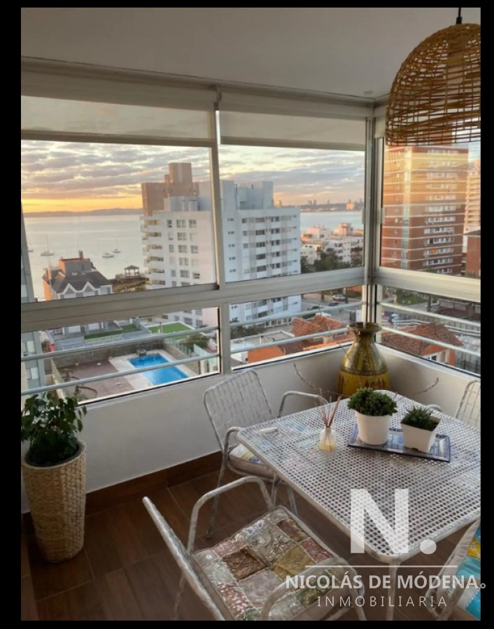 Departamento de 3 dormitorios con vista al mar en Peninsula , Punta del este