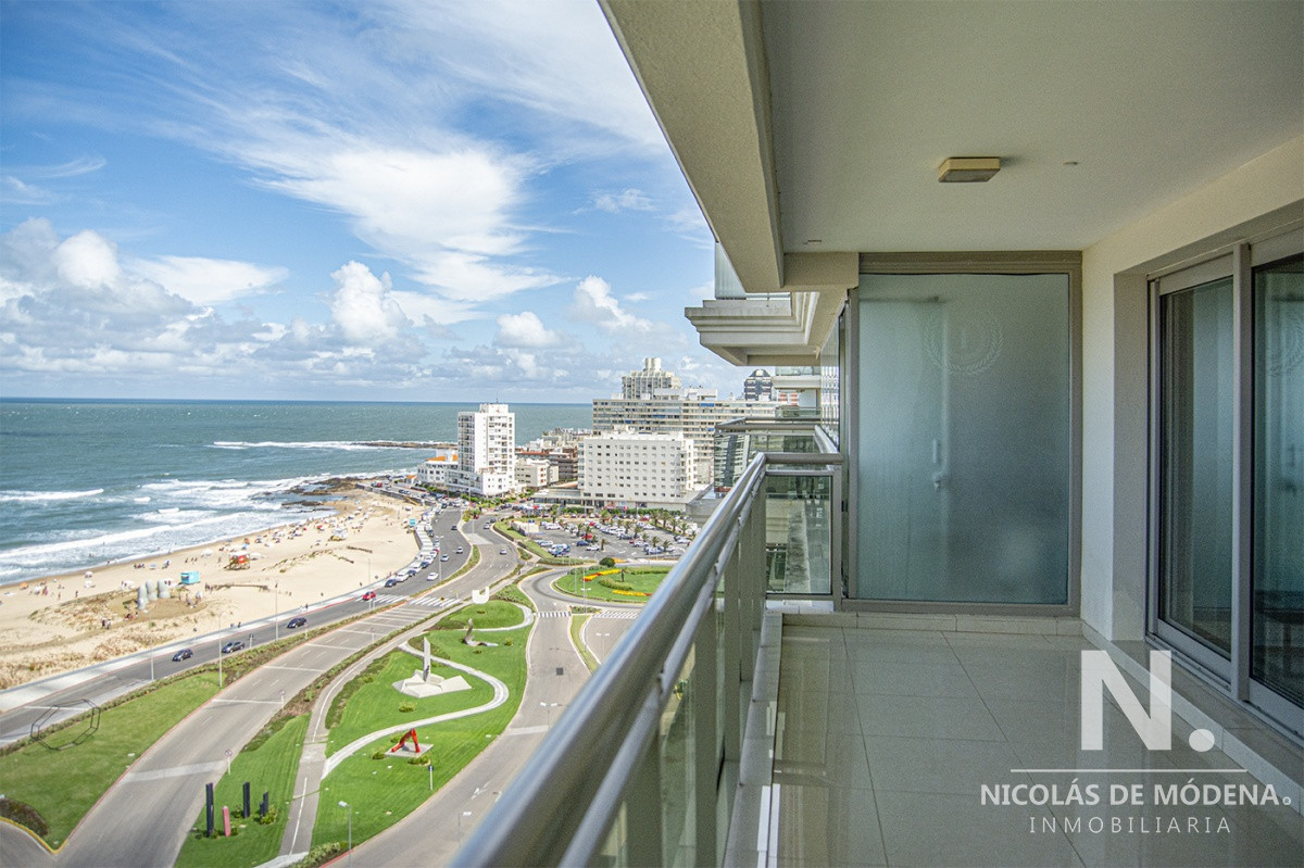 Vendido - Hermoso departamento con vista al mar. Torre Imperiale.