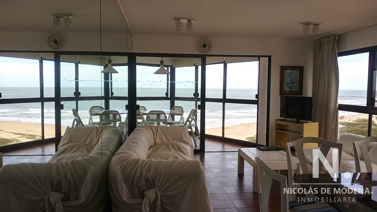 Apartamento en torre Cristal 3 Dormitorios 