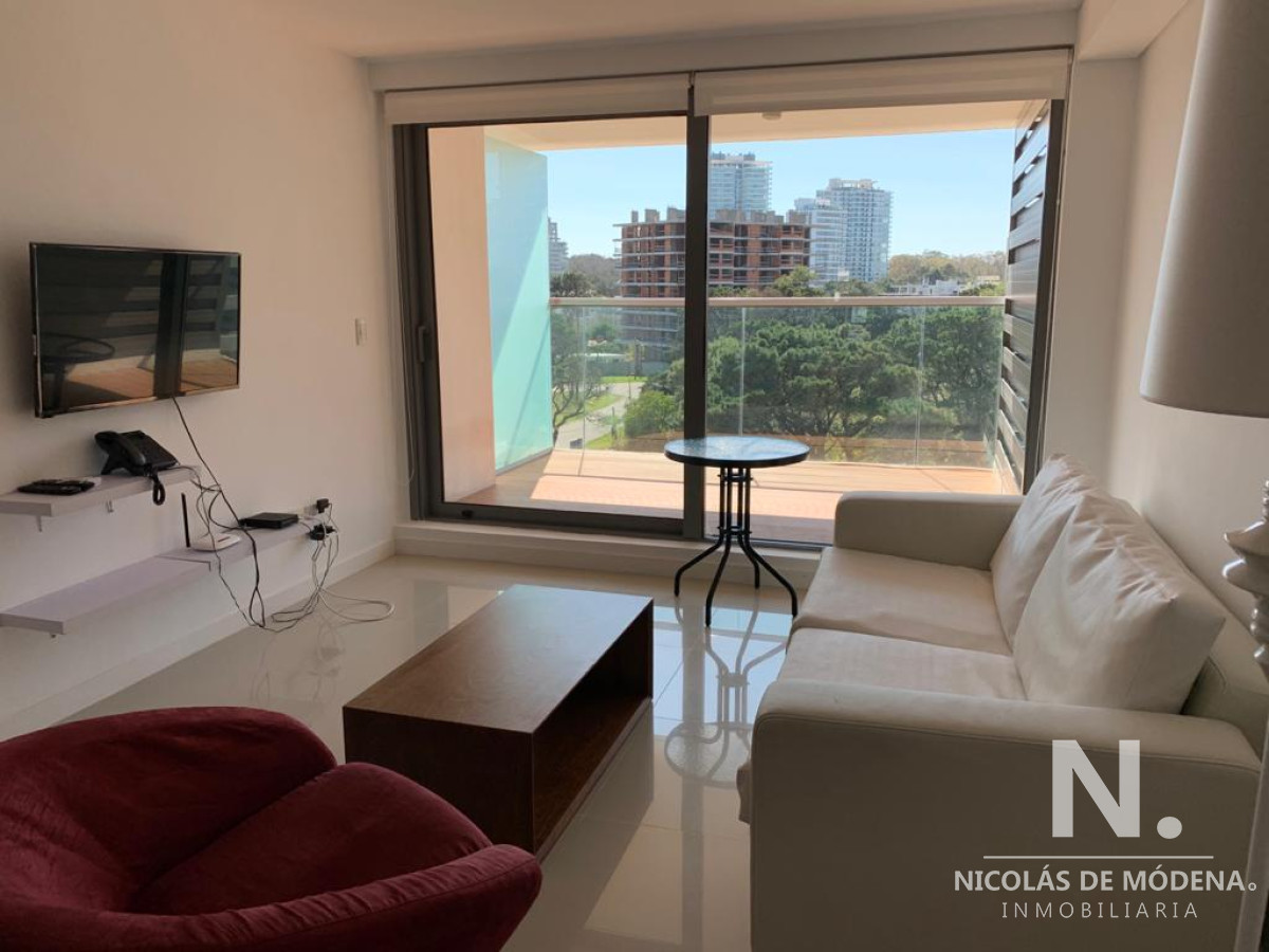 Excelente departamento en Punta del Este