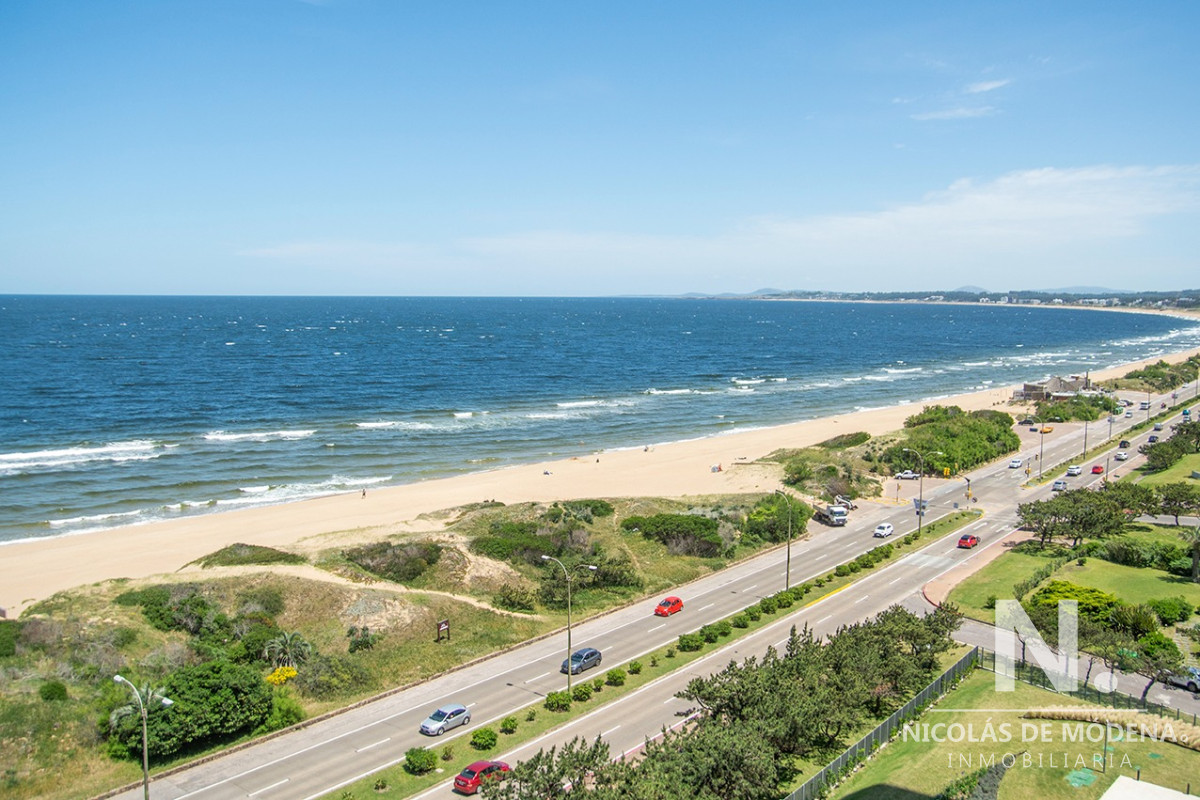 Departamento de 3 suites en Alquiler frente al mar. Venetian Luxury, Punta del Este