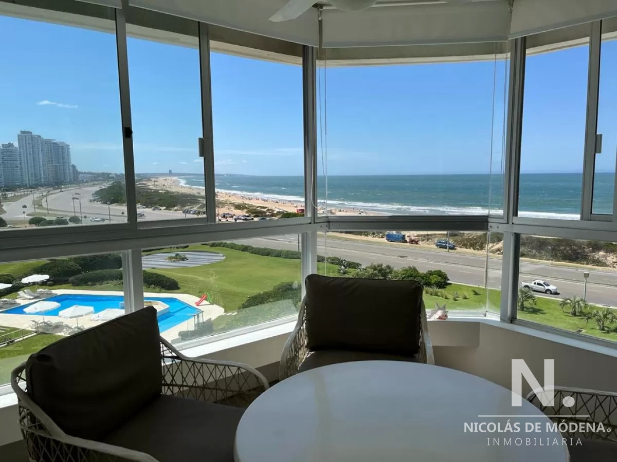 Oportunidad imperdible en hermoso departamento de 2 dormitorios.