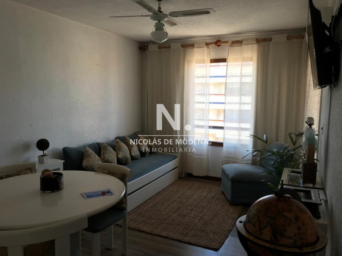 Venta Apartamento de 1 dormitorio en Península a 2 cuadras del mar - NDM10921A