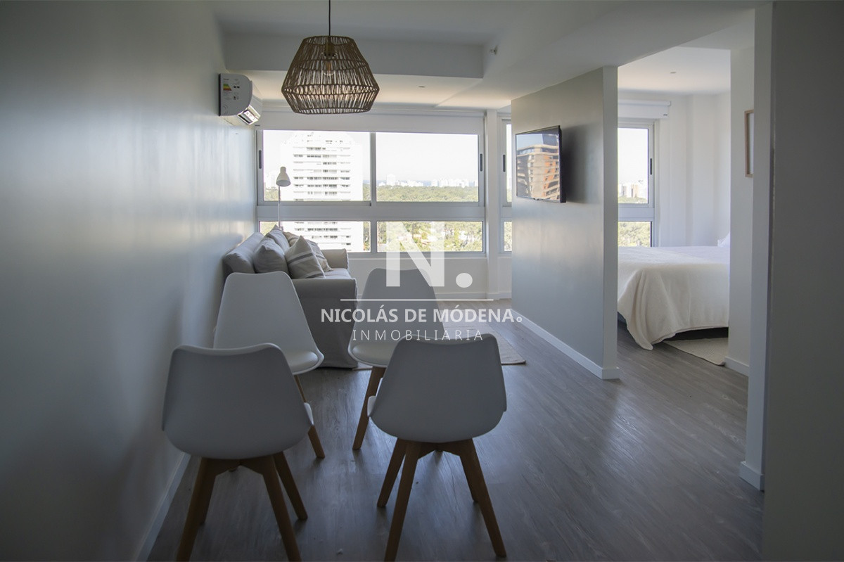 Apartamento de 1 dormitorio a la venta en Punta del Este - NDM2060A