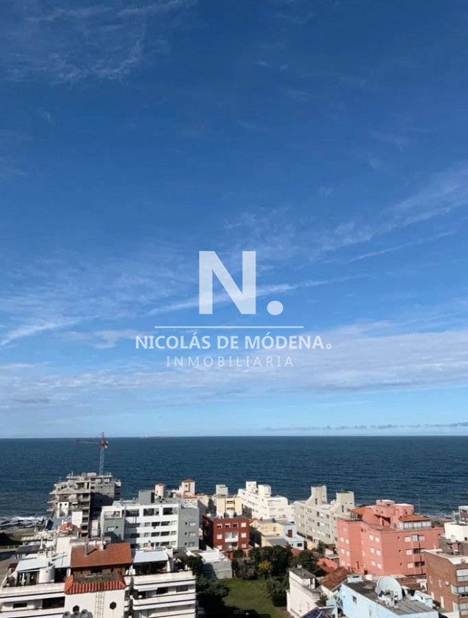 Departamento de 2 dormitorios en Península, Punta del este  - NDM23379A