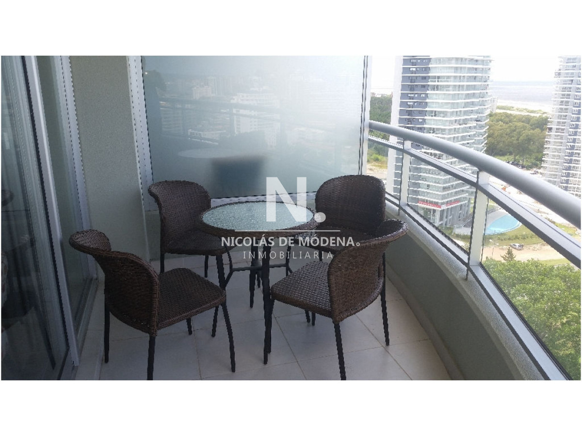 Departamento de 2 dormitorios en venta en Ocean Drive II Punta del Este. - NDM7374A