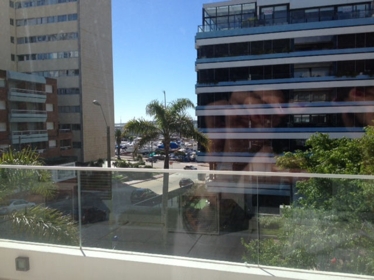Imagen de Lindo departamento en venta de 2 dormitorios en Península, Punta del Este