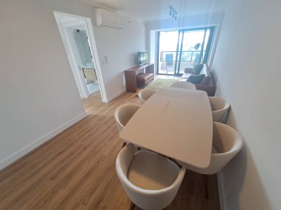 Alquiler anual 2 dormitorios en Punta del Este con todos los amenities