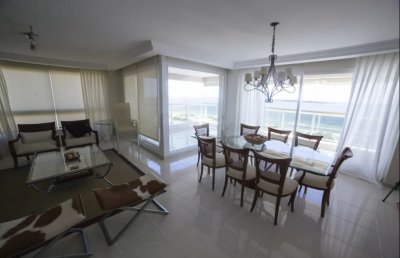 Apartamento en Punta del Este, Mansa