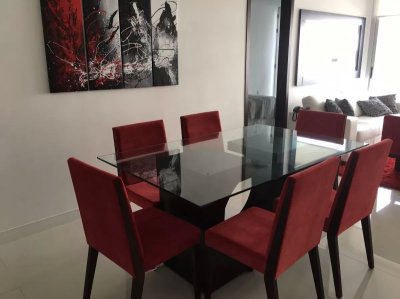 Departamento de 2 dormitorios en Edificio Tinte , Playa Brava, Punta del este 