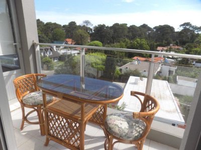 En venta gran departamento de 1 dormitorio en Roosevelt Punta del Este.