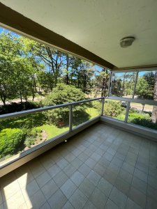Venta Apartamento de 2 dormitorios en zona Roosevelt, Punta del Este con Terraza
