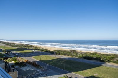 Departamento en Torre Lobos en venta, unidad de 3 dormitorios con vista al mar, Punta del Este 