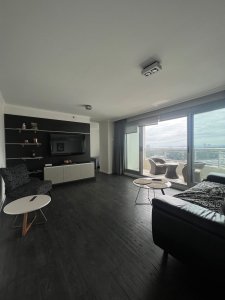 Departamento de 1 y medio dormitorio en venta a pasos de Playa Brava, Punta del Este