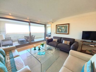 Apartamento de 3 dormitorios. Torre Imperiale.